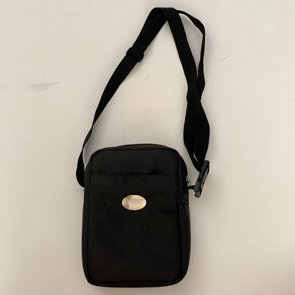 Avent Handbags - avent baby bottle cooler bag
